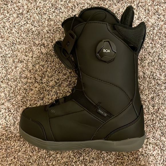 Ride Hera Women’s Snowboarding Boots - Picture 1 of 9